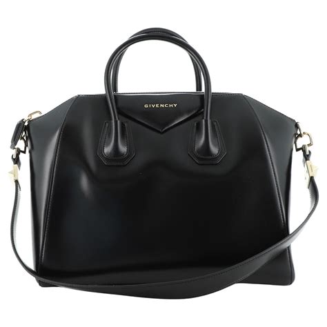 givenchy antigona medium patent